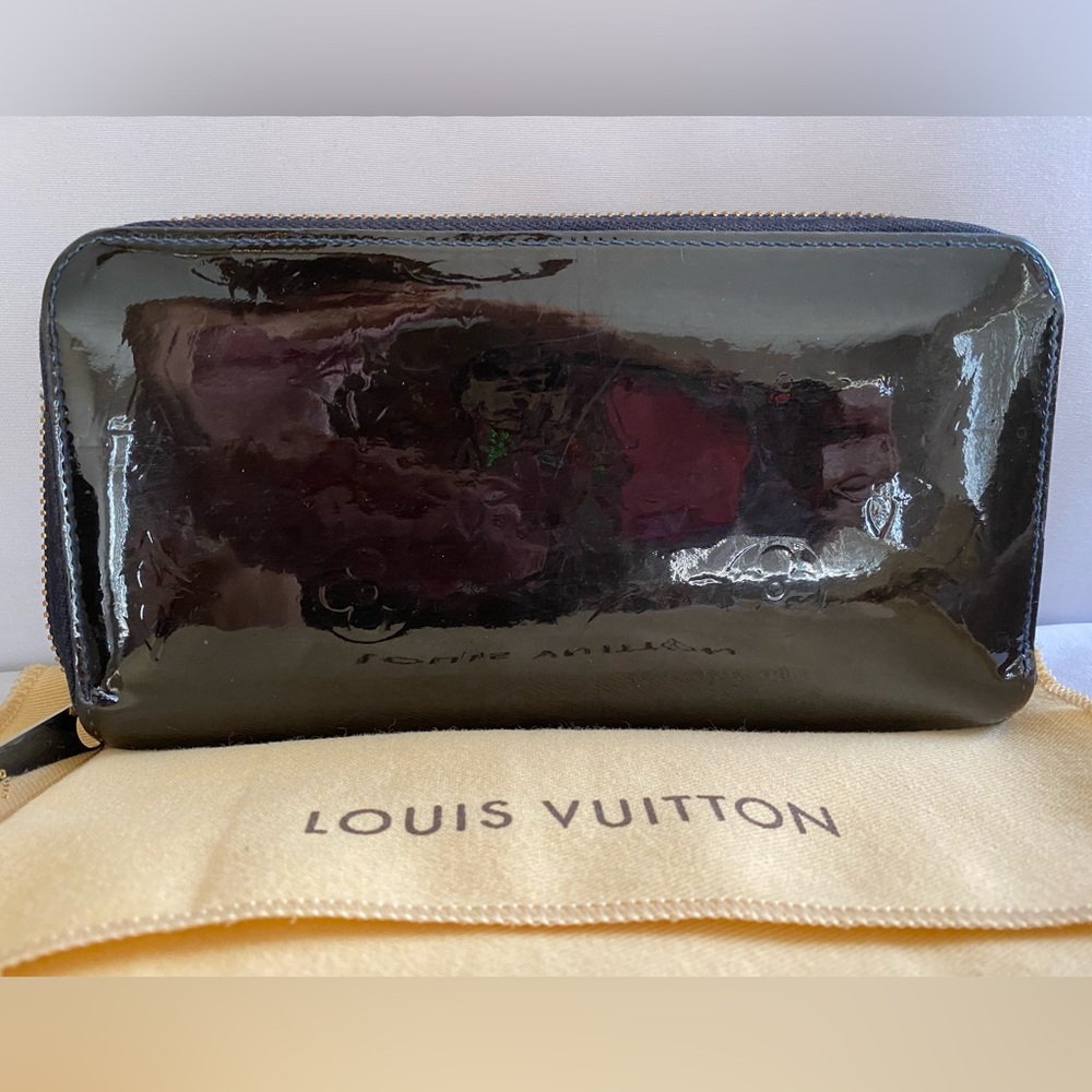 Louis Vuitton Monogram Vernis Enamel Patent Leather Zippy Zip Around Wallet 😘